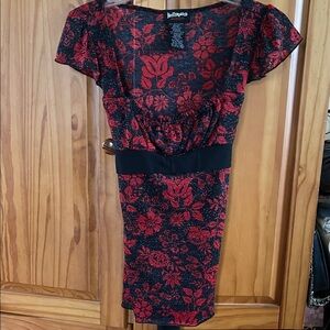 Y2K~ White House Black Market Black and Red Floral Blouse